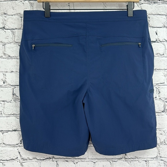 L.L. BEAN Water Repellent Comfort Trail Shorts 12REG Nautical Navy EXCELLENT! - Picture 6 of 8